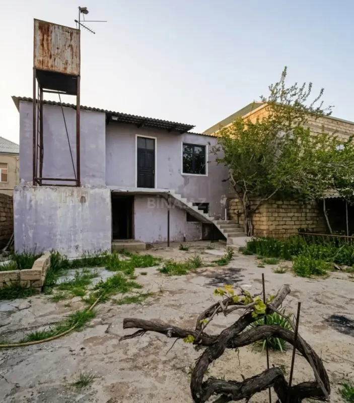 Satılır 6 otaqlı həyət evi 150 m²