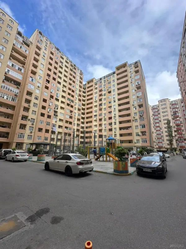 Satılır 3 otaqlı mənzil 89 m²
