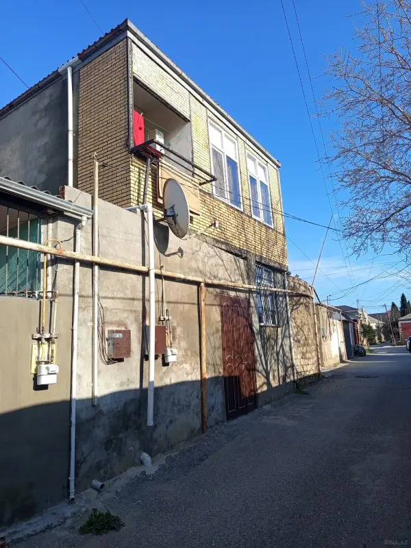 Satılır 2 otaqlı həyət evi 68 m²