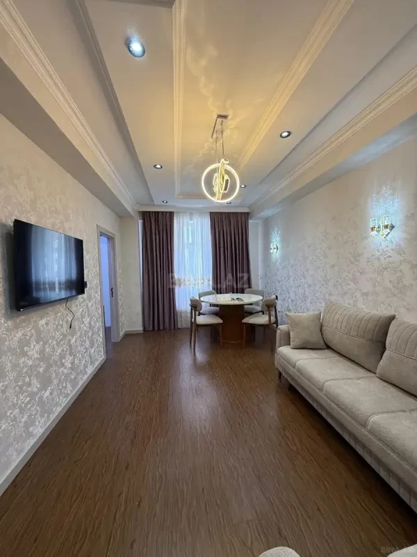 Satılır 3 otaqlı mənzil 74 m²