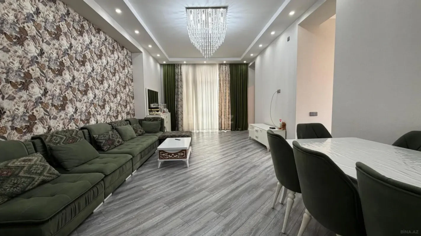 Satılır 3 otaqlı mənzil 140 m²