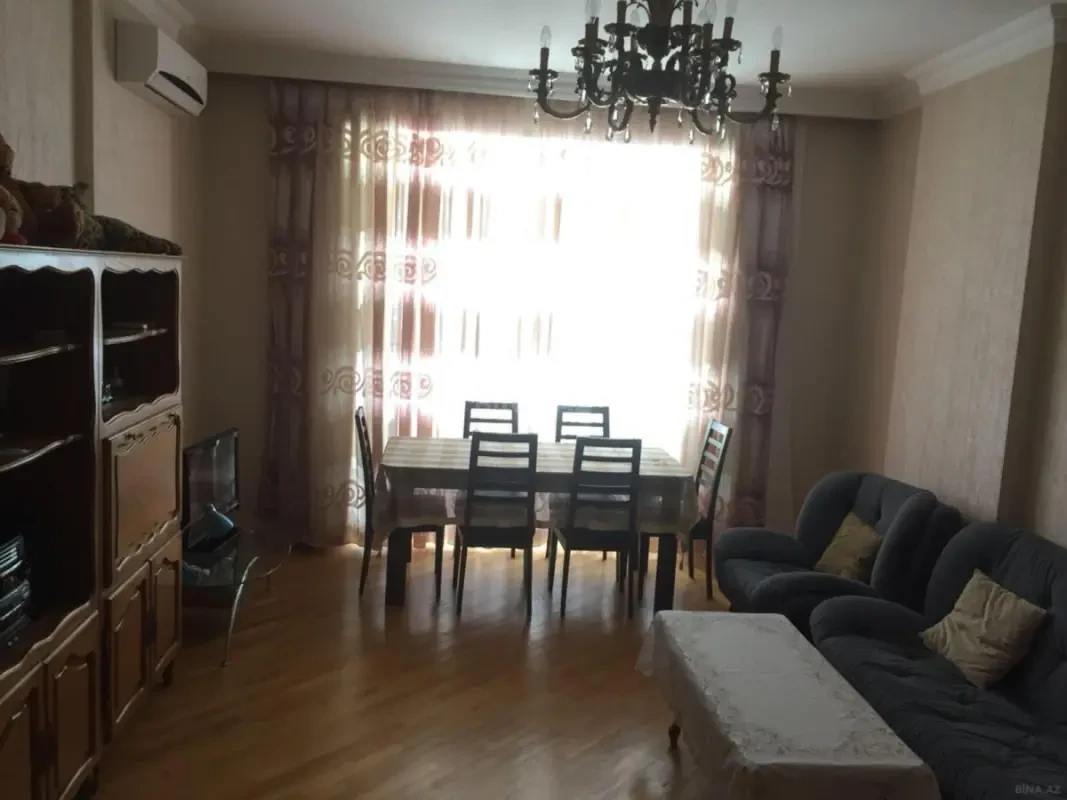Satılır 3 otaqlı mənzil 120 m²