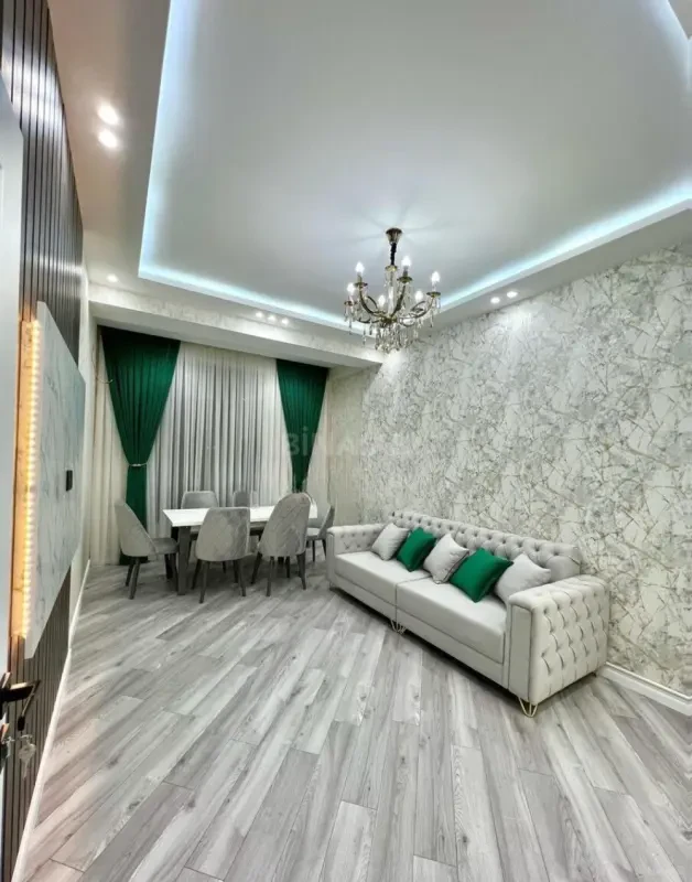 Satılır 2 otaqlı mənzil 59 m²