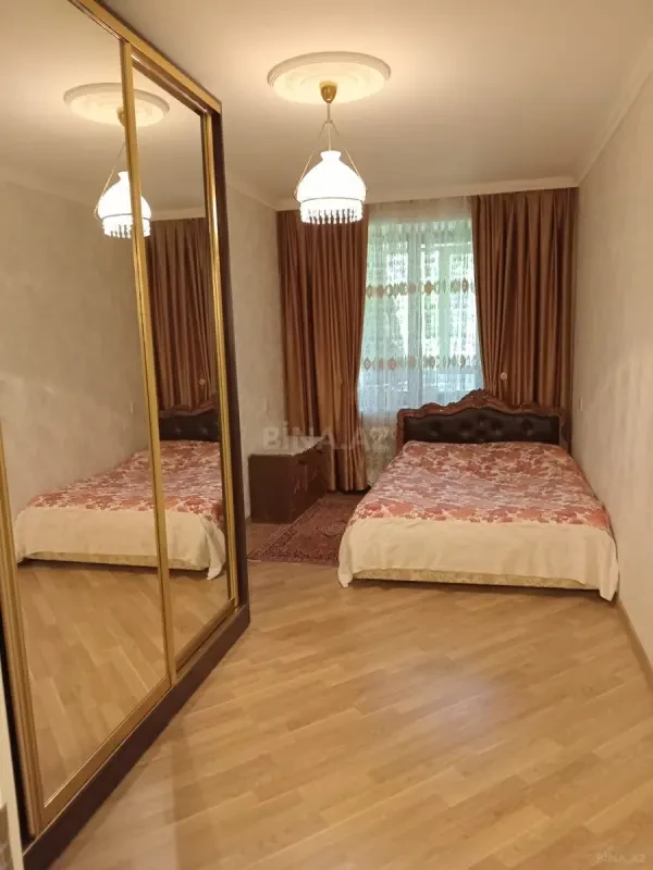 Satılır 3 otaqlı mənzil 80 m²