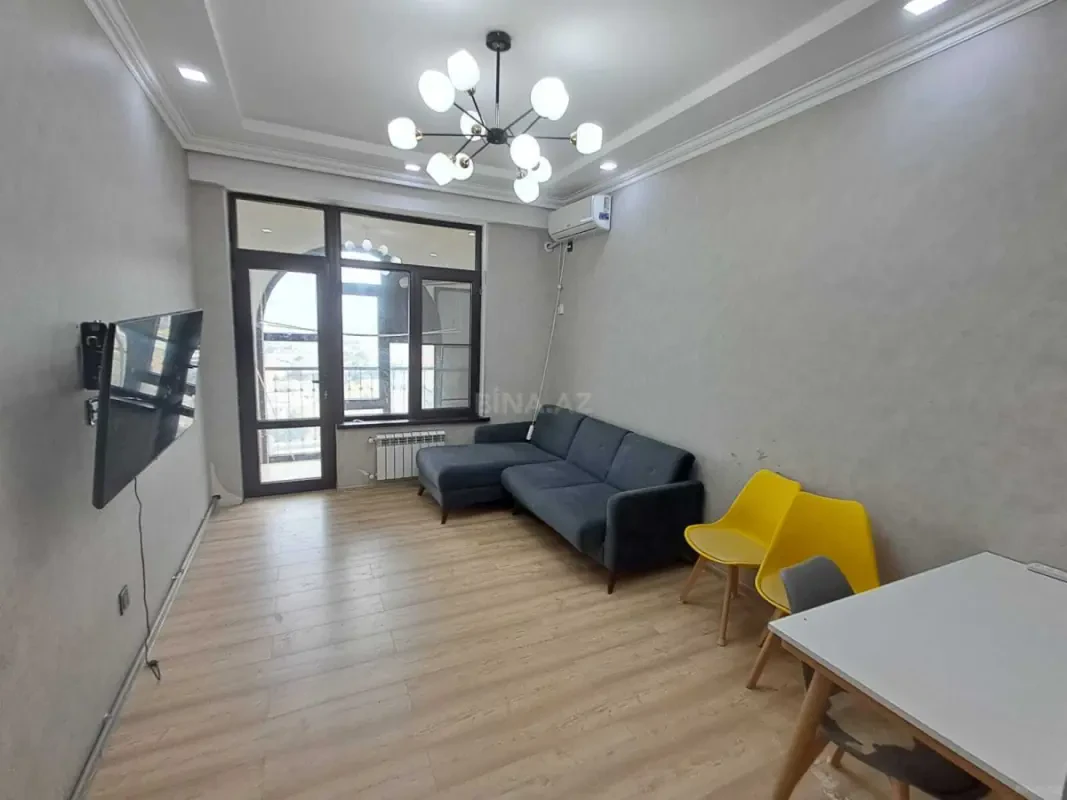 Kirayə verilir 2 otaqlı mənzil 65 m²