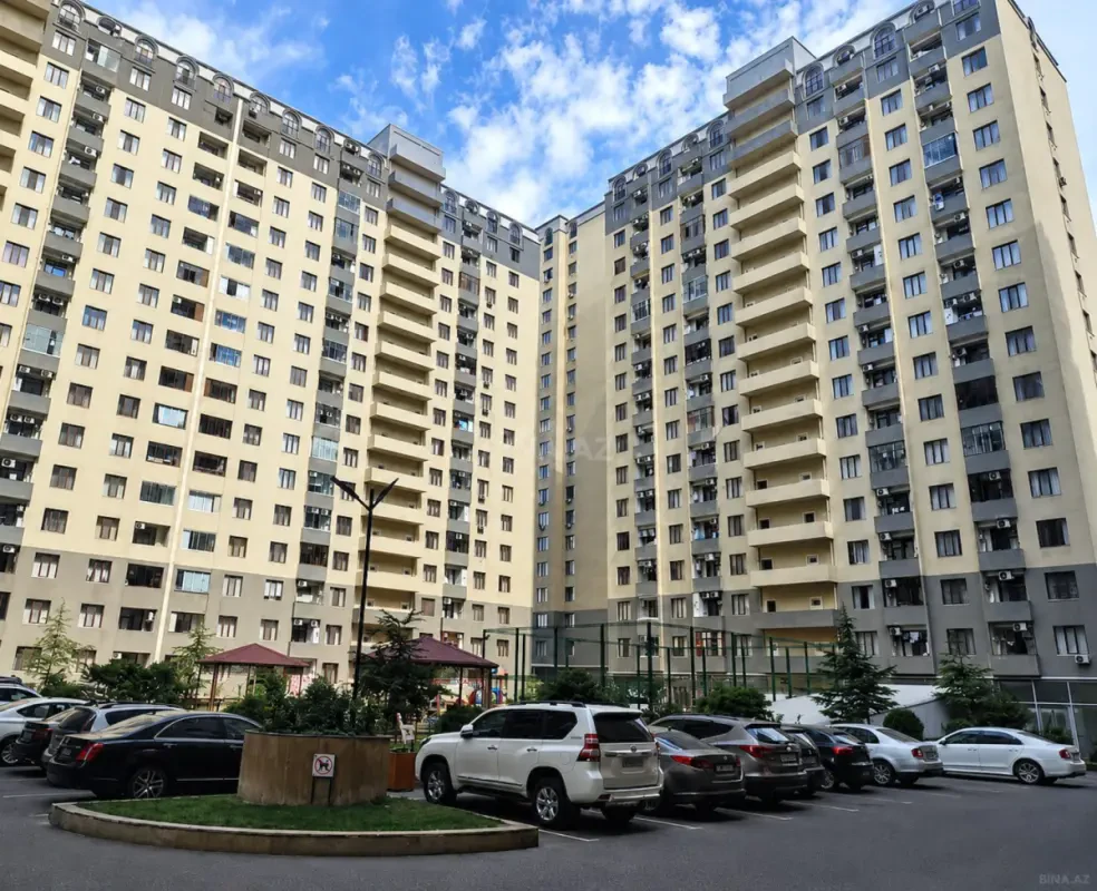 Satılır 3 otaqlı mənzil 95 m²