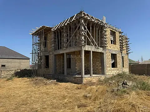 Satılır 8 otaqlı həyət evi 300 m² — Bakı 8 otaq 300.00 m²