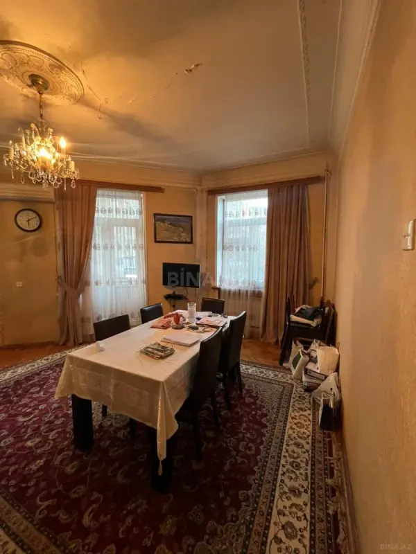 Satılır 4 otaqlı mənzil 100 m²