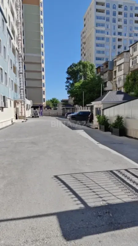 Satılır 3 otaqlı mənzil 105 m²