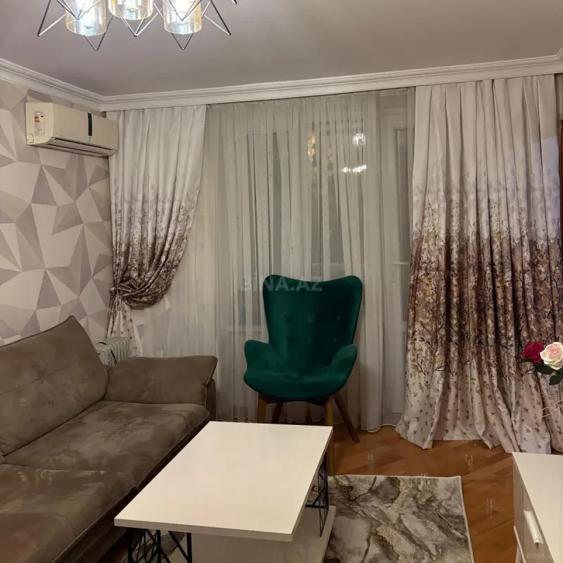 Satılır 1 otaqlı mənzil 35 m²
