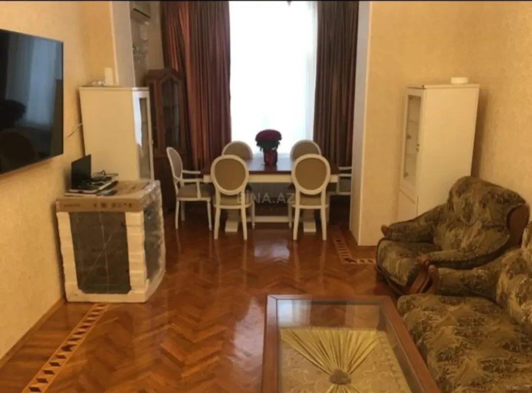 Satılır 3 otaqlı mənzil 90 m²