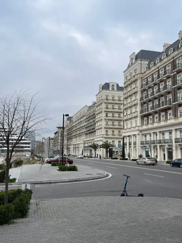 Satılır 1 otaqlı mənzil 54 m²
