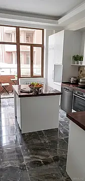 Satılır 3 otaqlı mənzil 178 m² — Bakı, Nizami 3 otaq 178.00 m²
