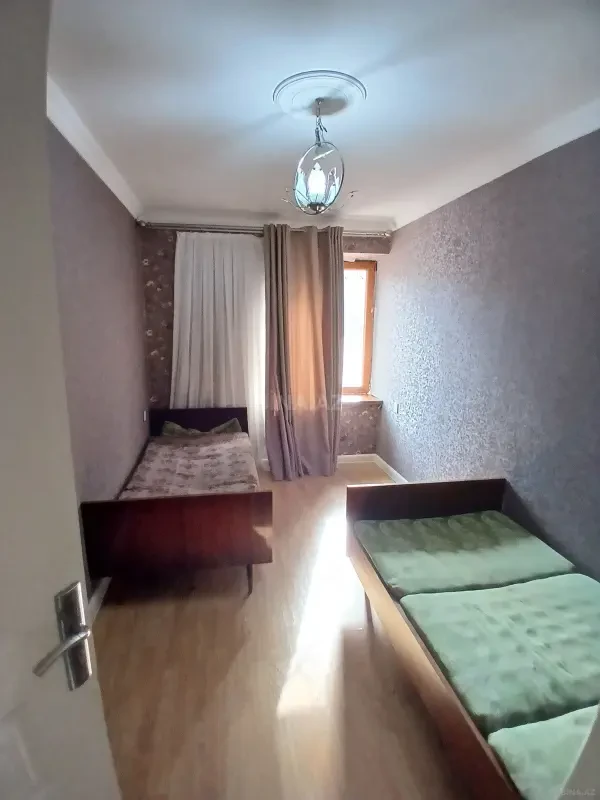 Kirayə verilir 2 otaqlı mənzil 60 m²