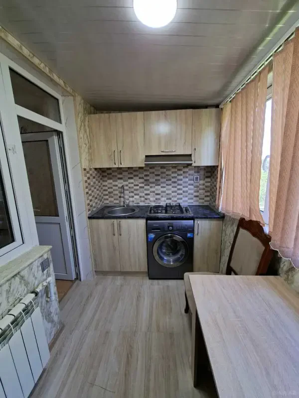 Kirayə verilir 1 otaqlı mənzil 40 m²