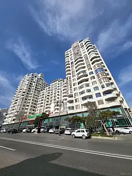 Satılır 3 otaqlı mənzil 137 m² — Bakı 3 otaq 137.00 m²