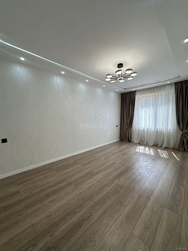 Satılır 2 otaqlı mənzil 70 m²