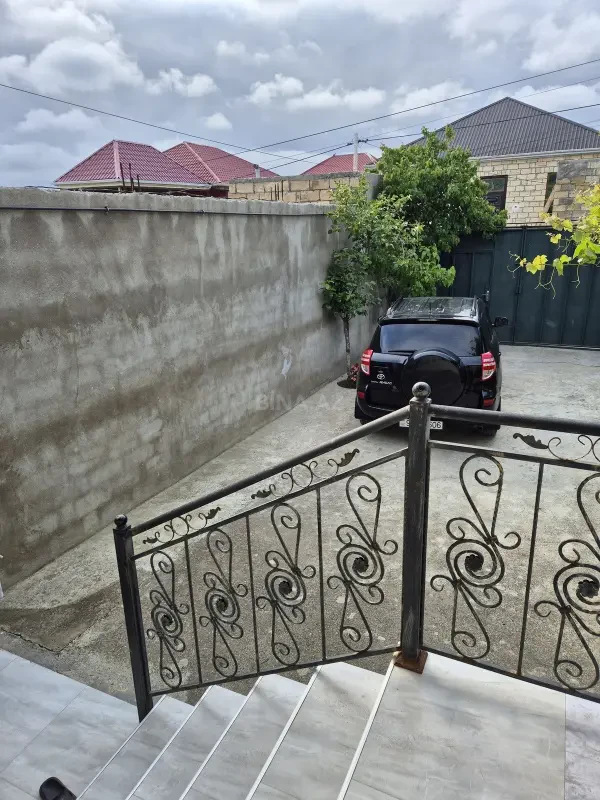 Satılır 3 otaqlı həyət evi 120 m²