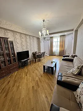 Satılır 3 otaqlı mənzil 105 m² — Bakı, 9-cu mikrorayon 3 otaq 105.00 m²