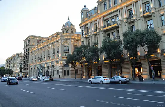 Kirayə verilir 1 otaqlı mənzil 50 m² — Bakı, Sahil qəs. 1 otaq 50.00 m²