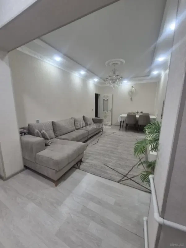 Satılır 3 otaqlı mənzil 90 m²