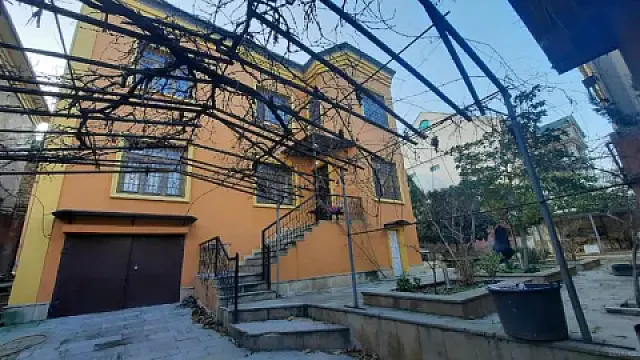 Satılır 6 otaqlı həyət evi 450 m² — Bakı, Bakıxanov 6 otaq 450.00 m²