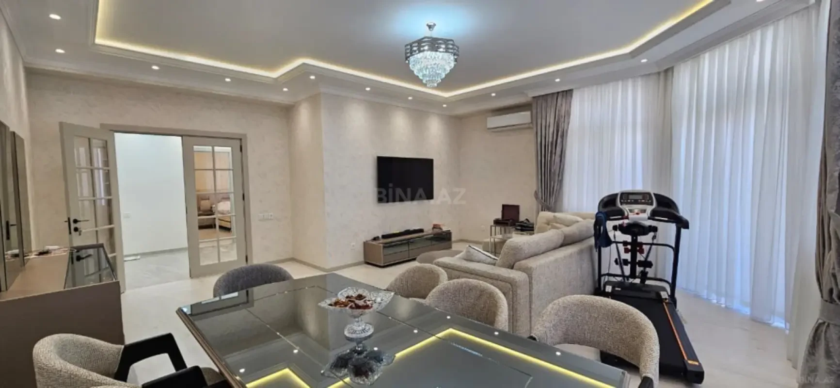 Satılır 3 otaqlı mənzil 148 m²