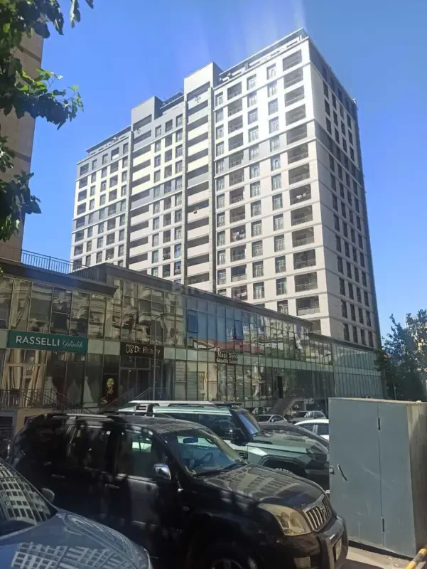 Satılır 2 otaqlı mənzil 58 m²