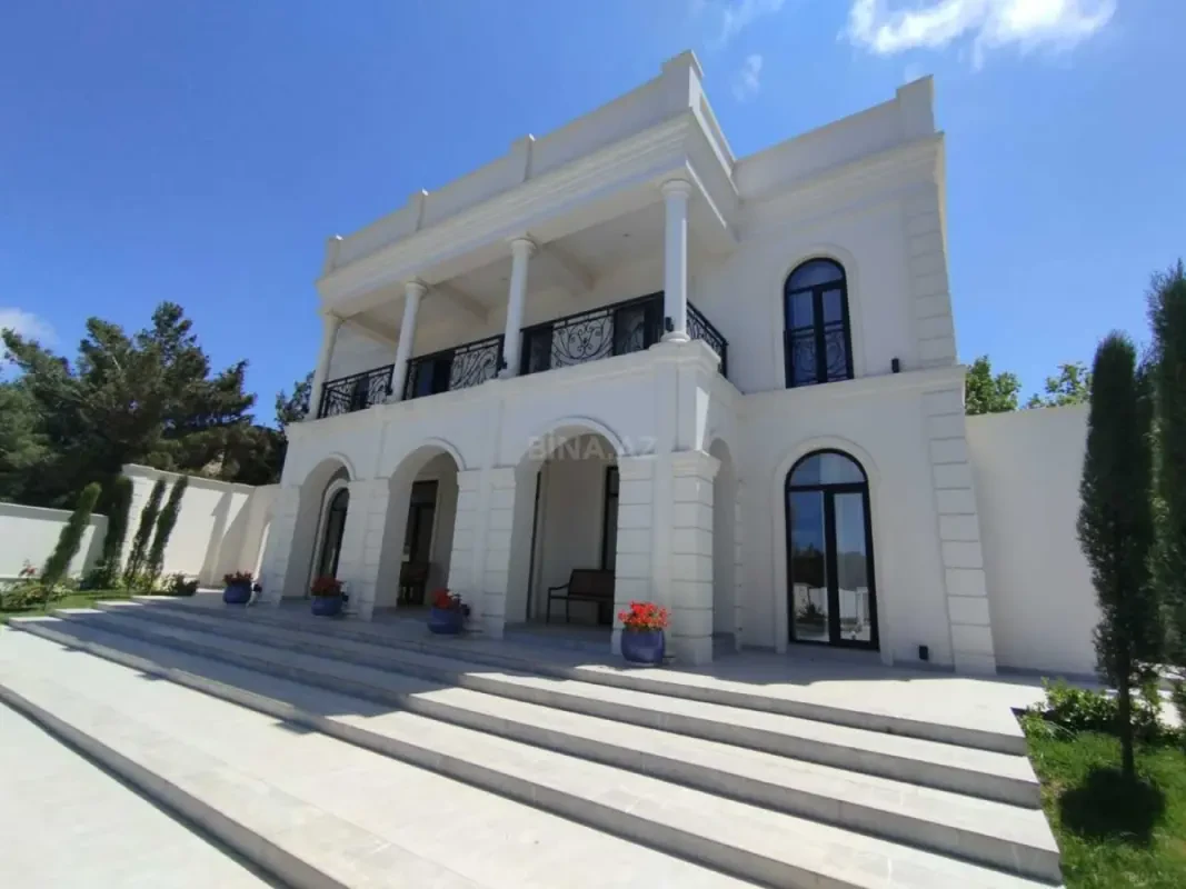 Satılır 6 otaqlı həyət evi 430 m²