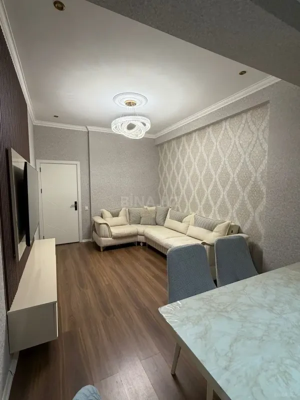 Kirayə verilir 2 otaqlı mənzil 56 m²