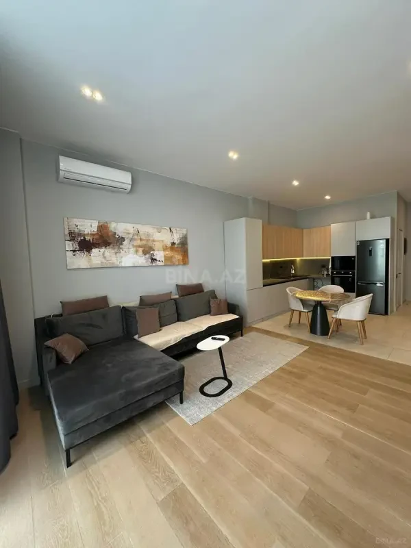 Satılır 2 otaqlı mənzil 92.6 m²