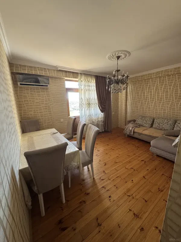 Kirayə verilir 2 otaqlı mənzil 67 m²