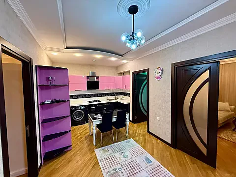 Kirayə verilir 3 otaqlı mənzil 120 m² — Bakı, Nəsimi 3 otaq 120.00 m²