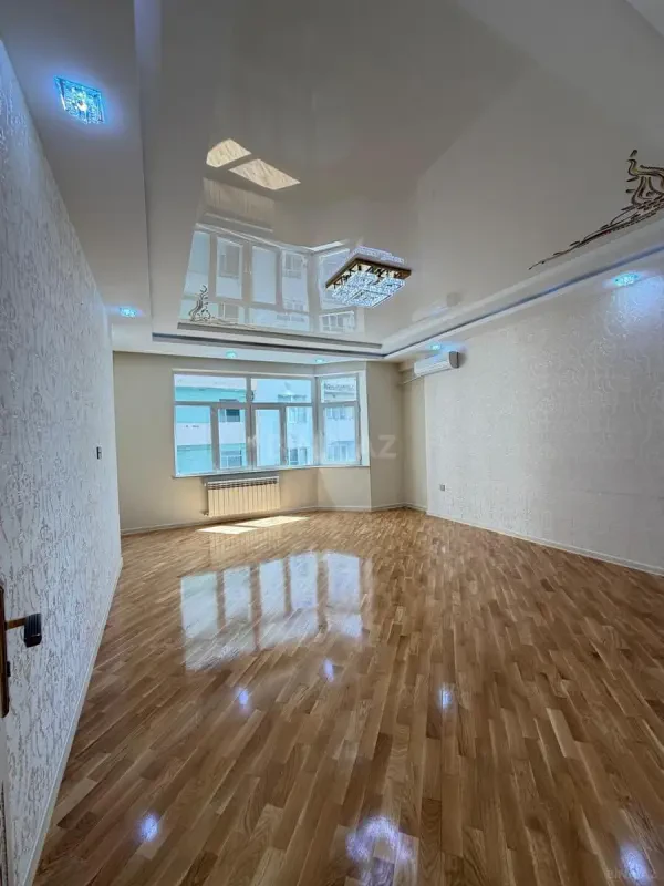 Satılır 3 otaqlı mənzil 120 m²