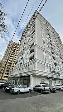 Satılır 3 otaqlı mənzil 100 m² — Bakı 3 otaq 100.00 m²