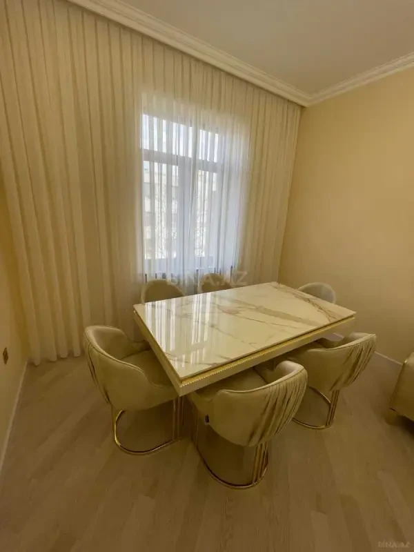 Kirayə verilir 3 otaqlı mənzil 81 m²
