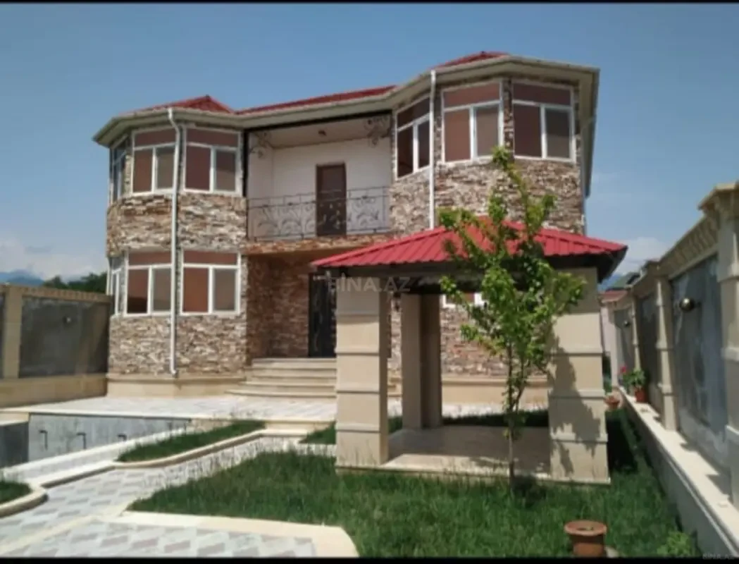 Kirayə verilir 5 otaqlı həyət evi 200 m²