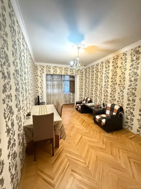 Satılır 2 otaqlı mənzil 60 m²