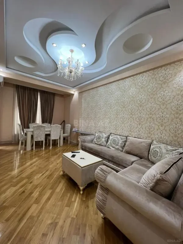 Kirayə verilir 2 otaqlı mənzil 61 m²