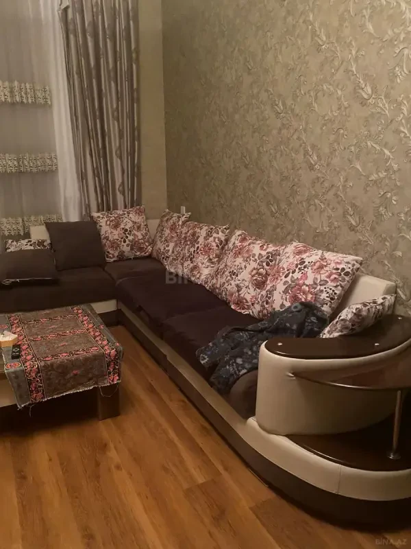 Kirayə verilir 2 otaqlı mənzil 56 m²