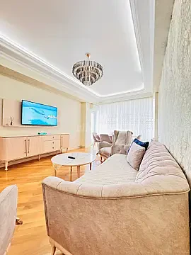 Kirayə verilir 3 otaqlı mənzil 120 m² — Bakı, Sahil qəs. 3 otaq 120.00 m²