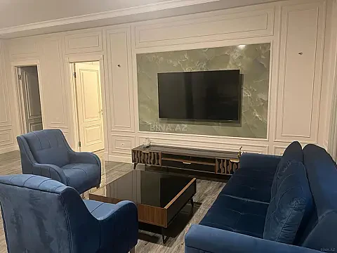 Kirayə verilir 2 otaqlı mənzil 110 m² — Bakı 2 otaq 110.00 m²