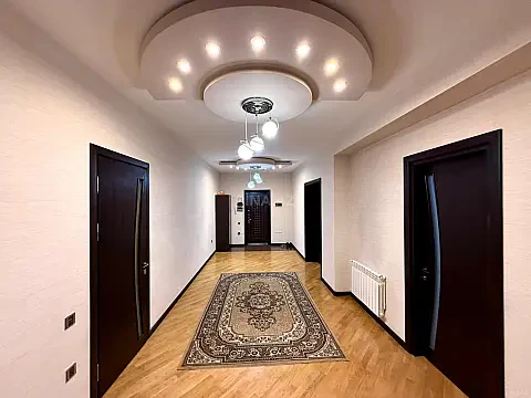 Kirayə verilir 3 otaqlı mənzil 135 m² — Bakı, Nərimanov 3 otaq 135.00 m²