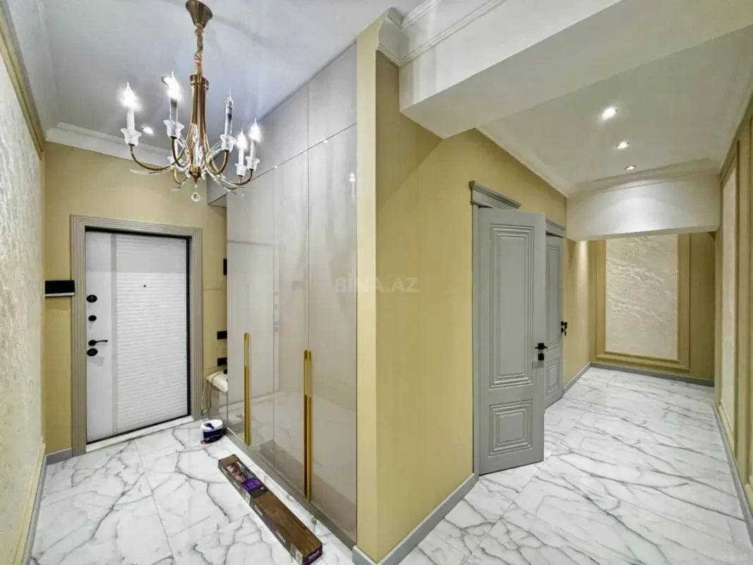 Kirayə verilir 3 otaqlı mənzil 127.7 m²