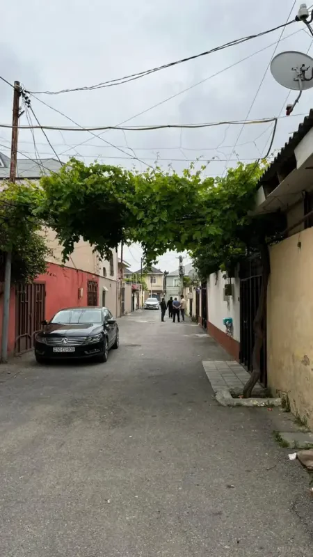 Satılır 3 otaqlı həyət evi 140 m²