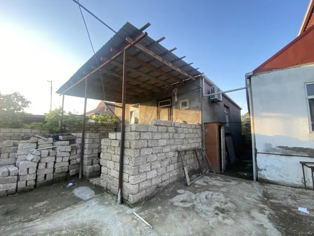 Satılır 3 otaqlı həyət evi 100 m²