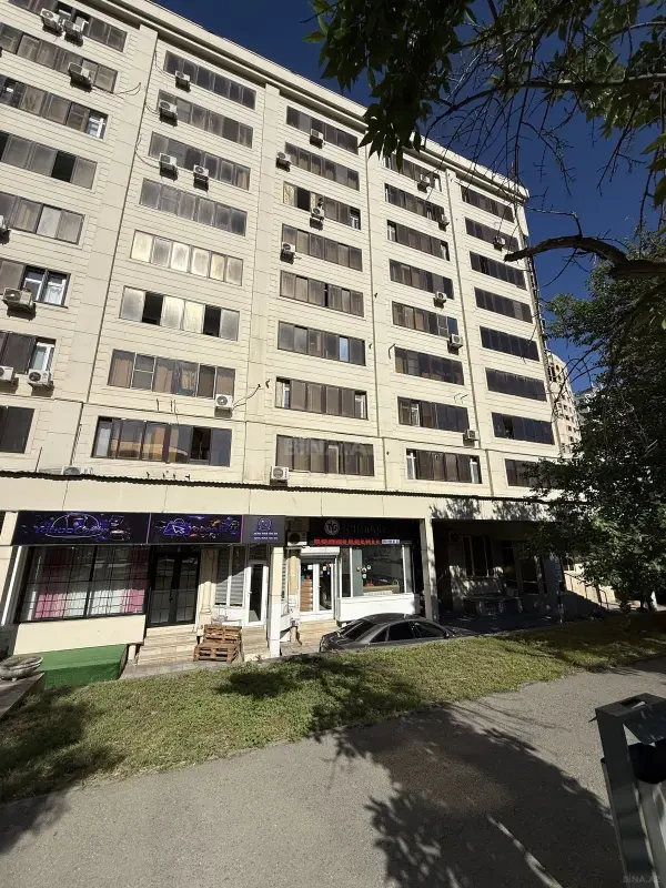 Satılır 2 otaqlı mənzil 65 m²