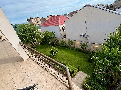 Kirayə verilir 8 otaqlı həyət evi 500 m² — Bakı, Badamdar 8 otaq 500.00 m²