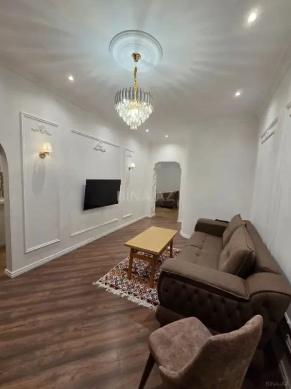 Satılır 2 otaqlı mənzil 70 m²