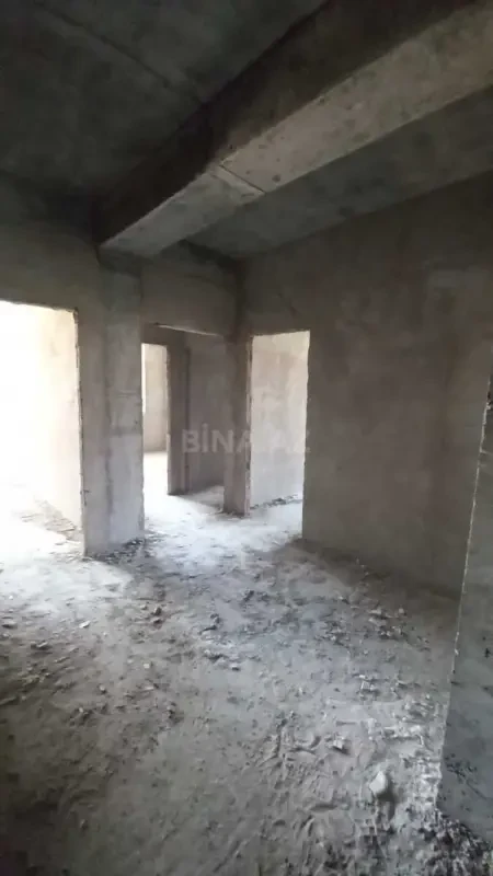 Satılır 3 otaqlı mənzil 147 m²